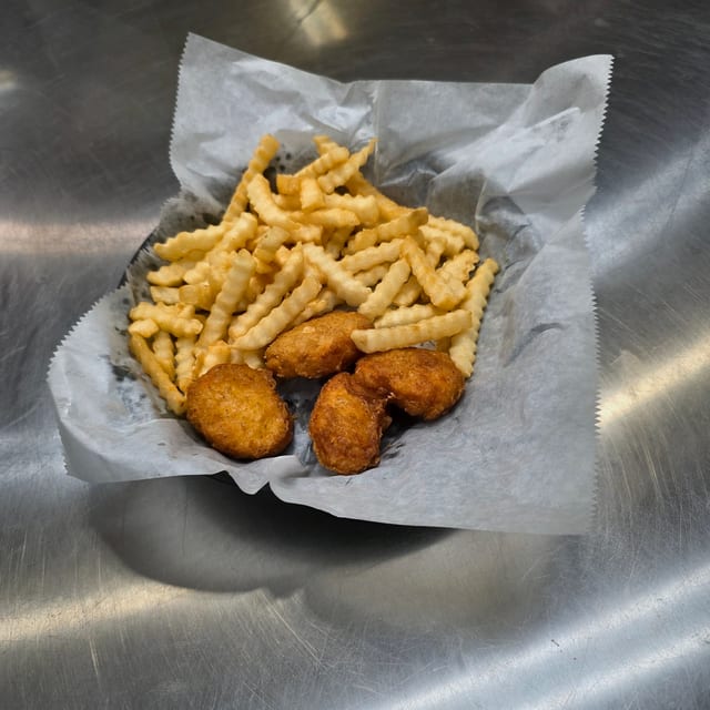 Kids Chicken Nuggets.